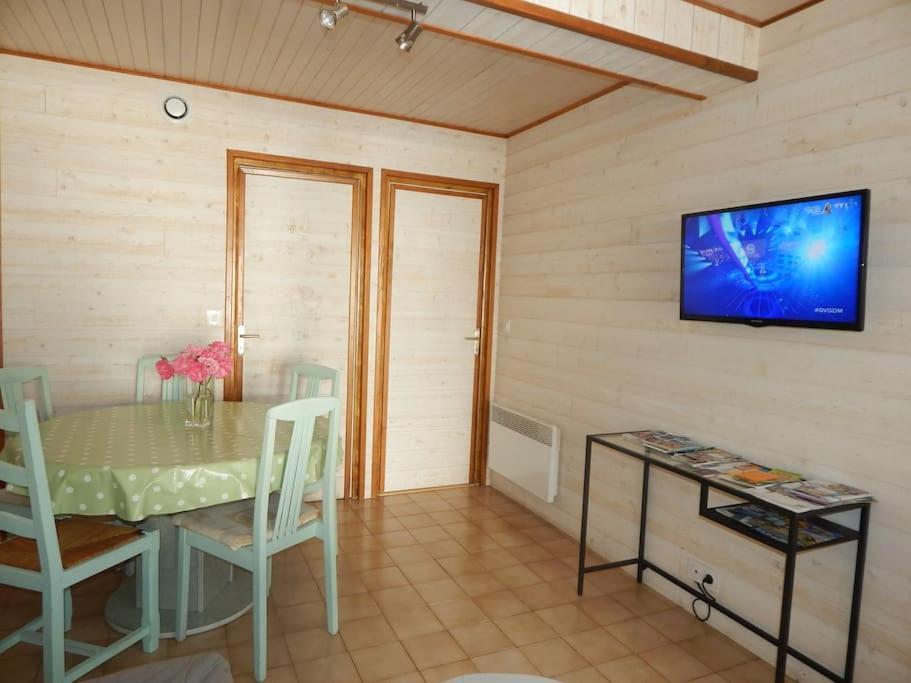 St Malo Maison Avec Jardin Proche Gare Plage Intramuros Chien Admis Parking Gratuit サン・マロ エクステリア 写真